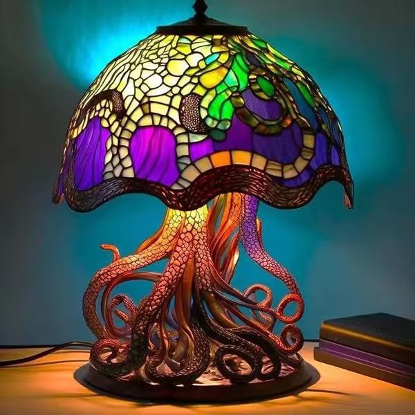 DEEPGLOW | Námorná lampa s motívom chapadiel